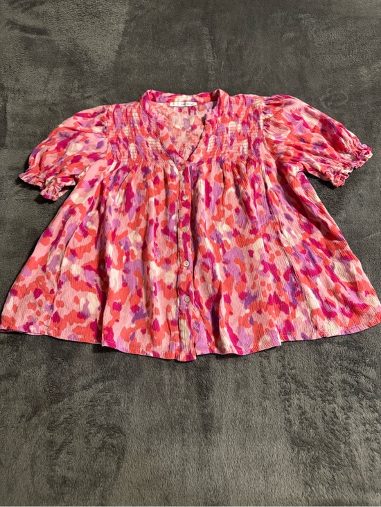 Easy Wear Tops - Easy Wear Womens L Pink Vibrant Abstract Print Smocked Detailing Puffed Sleeves